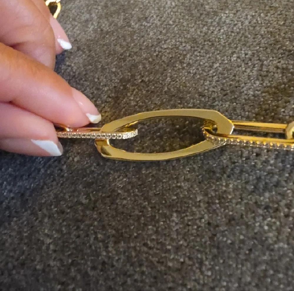 Kendra Choker Gold Link Chain Necklace with Pavé Accent - Picture 3 of 3